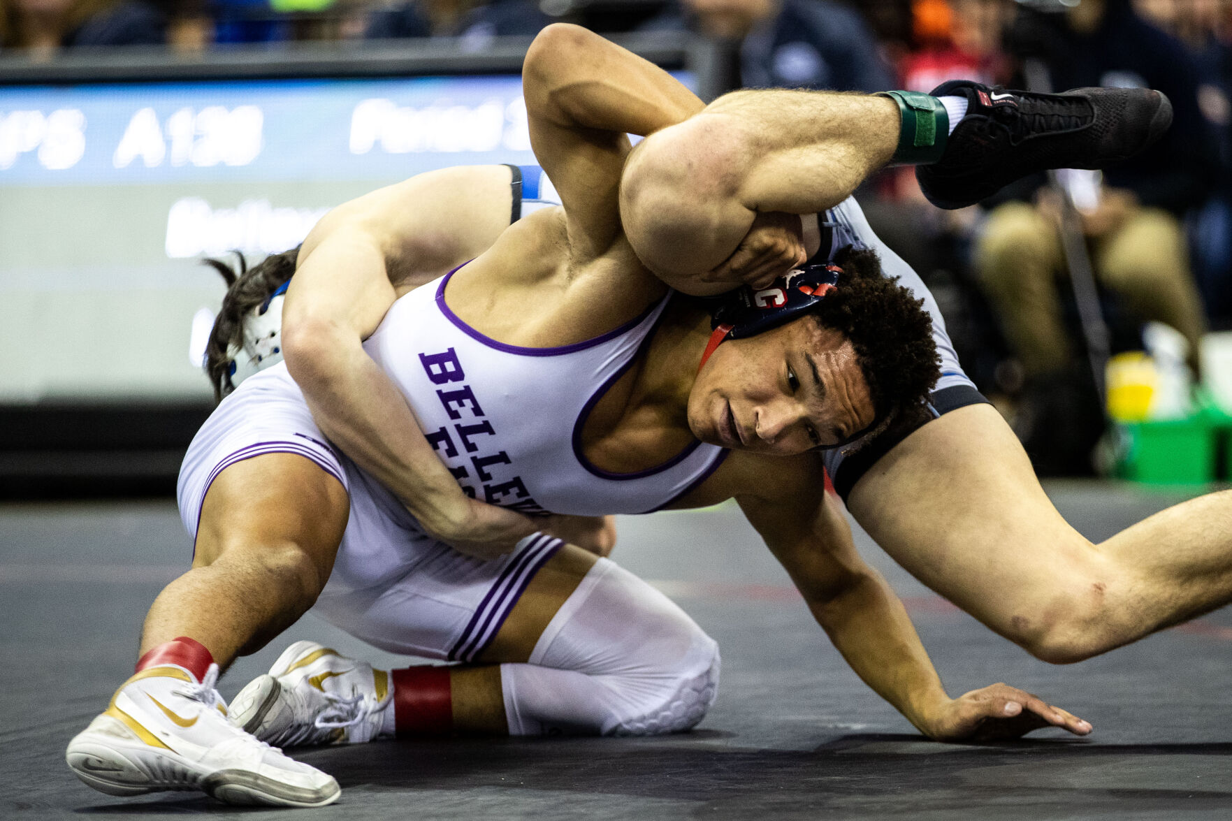 022022-owh-spo-statewrestling-LS12.jpg